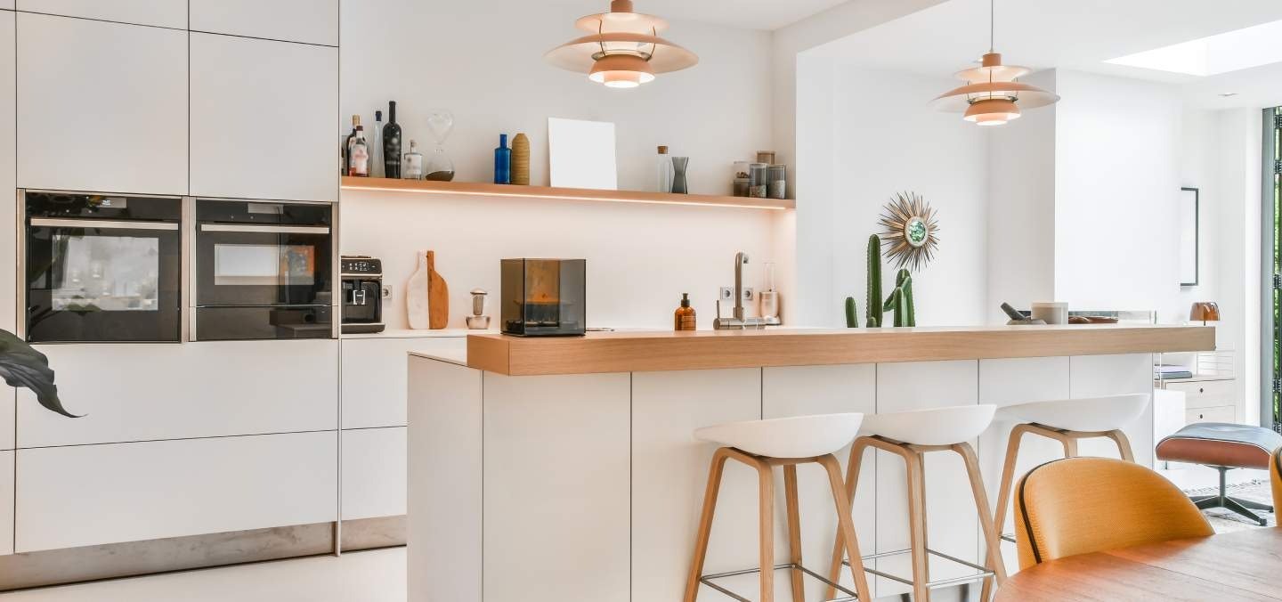 Find stylish designs when buy bathroom mirrors online