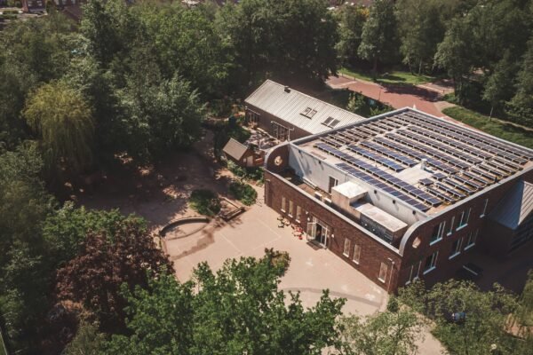 Harnessing Commercial Solar in Alberta: Smart, Sustainable Savings