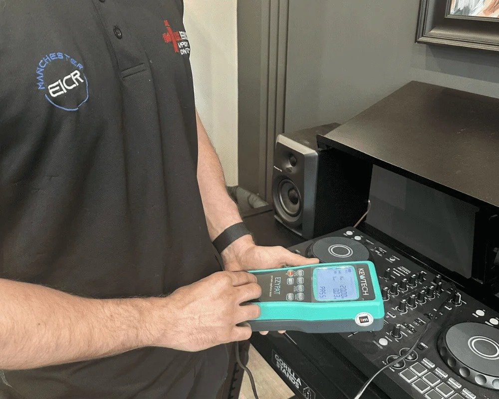 Business Electrical Inspection Manchester | Manchestereicr.com