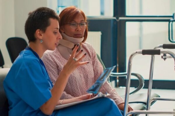 Home care solutions: flexible medical bed rental options