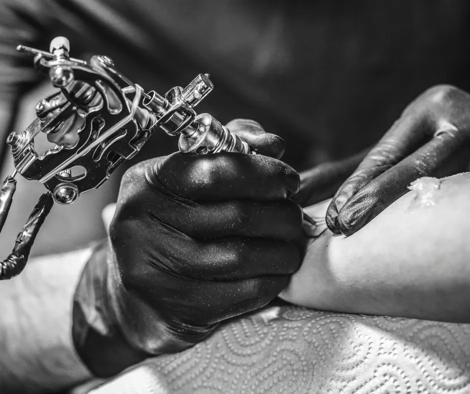 Should you eat before a tattoo: practical guidance