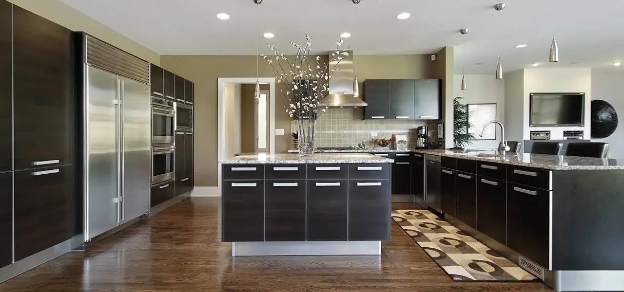 Premium UK Kitchen Cabinets for Vancouver Homes