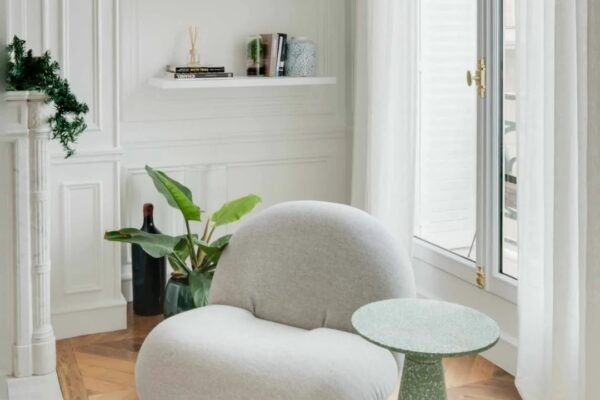 Timeless Mirrors for the Living Room – Elevate Your Space
