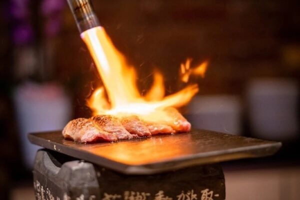 Private Omakase Counter: A Personal Sushi Experience