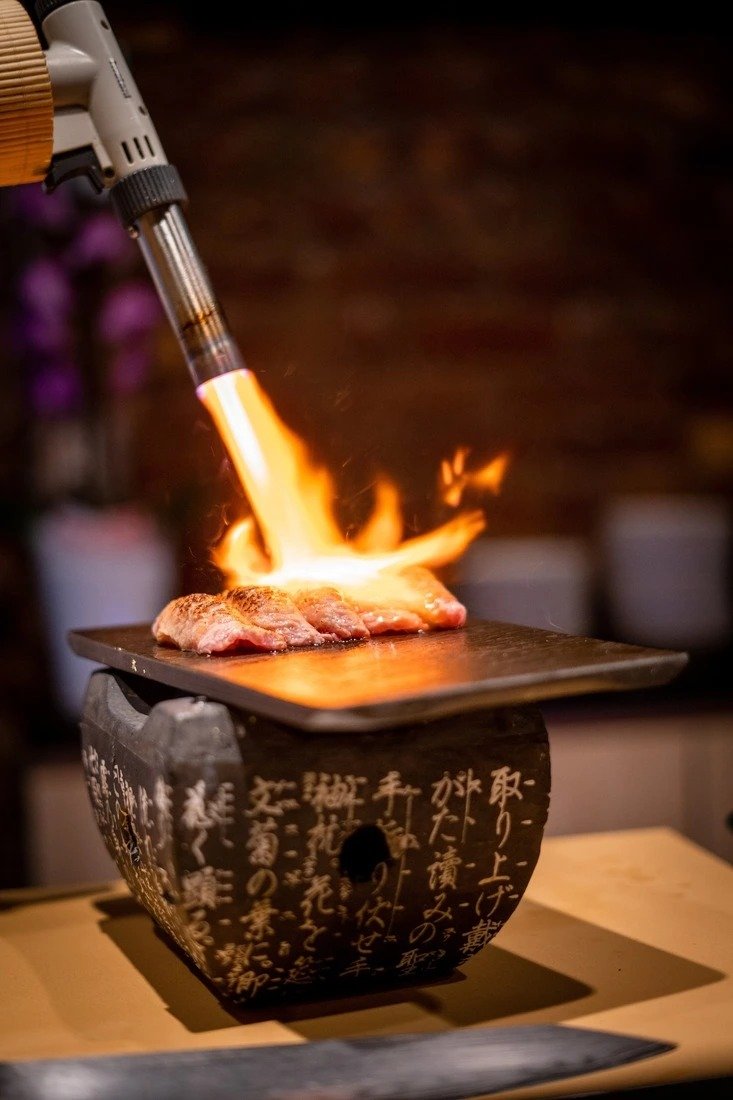 Private Omakase Counter: A Personal Sushi Experience