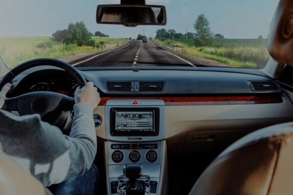 Master driving confidently in Ormstown with expert instruction