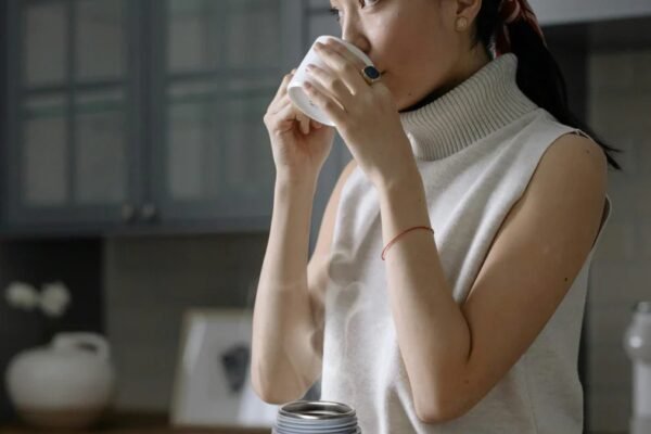 Compact Office Kettle: Fast, Leak-Proof Hot Beverages at Work