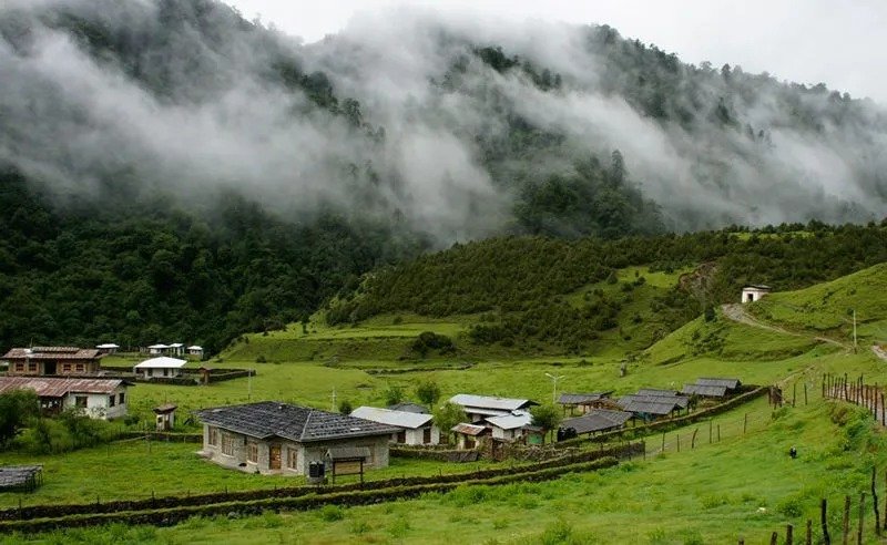 Romantic Bhutan Getaway: Tailored Couples’ Retreats in the Kingdom