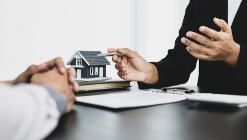 Streamlined Property Upkeep for Rental Managers