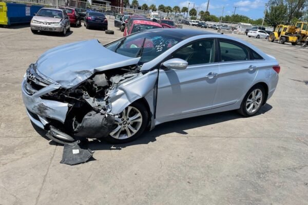 Fast Cash for Unwanted Cars in Florida’s Coastal City