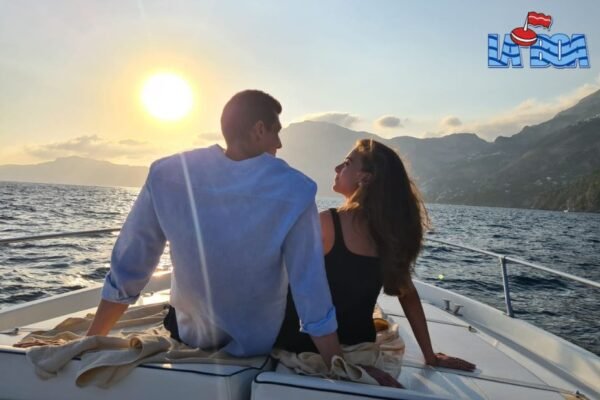 Un tramonto memorabile in barca: emozioni sul mare al crepuscolo