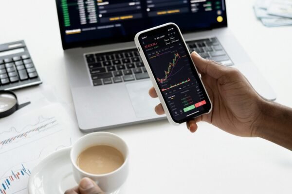 A Simple Starting Point for First-Time Investors in Canada