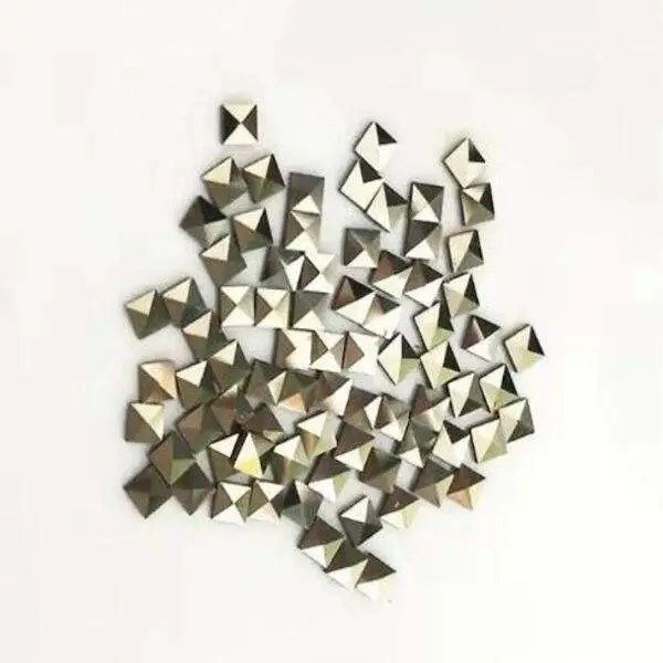 Beyond Diamonds: The Allure of Created Stones