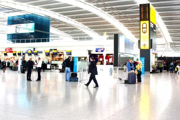 Discover London: Luxury Tours and Iconic Highlights
