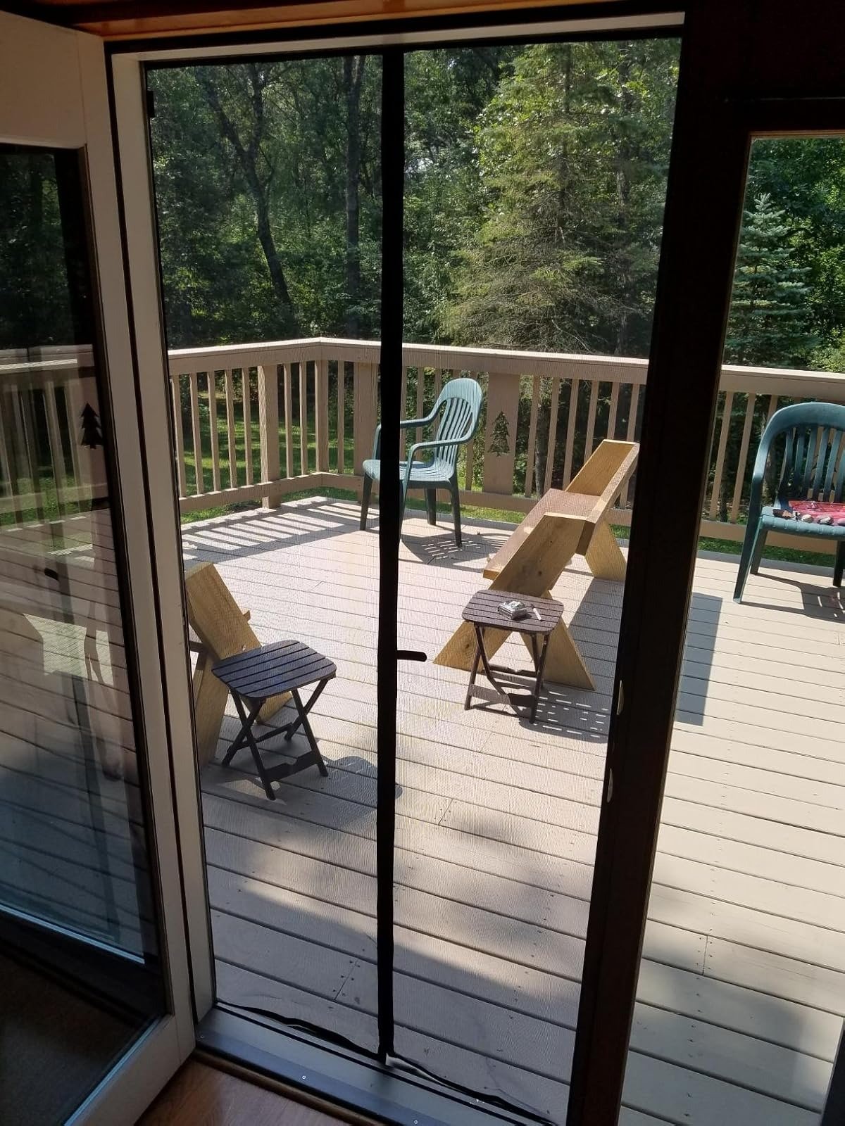 Tailored Magnetic Screens for Doorways and Windows