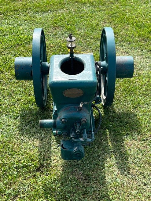 Classic Engine Components for Old-House Machinery Enthusiasts