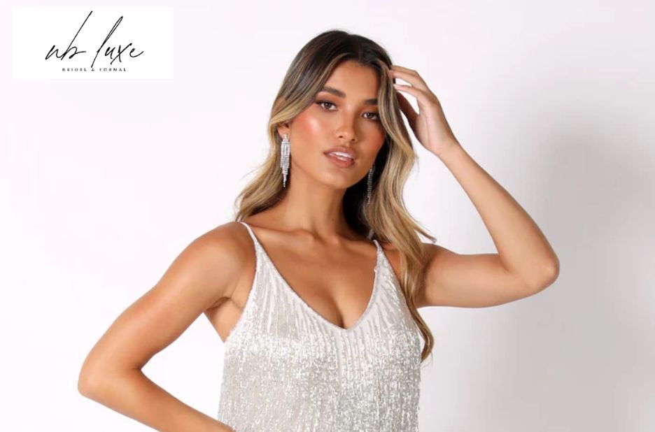 Elegant midnight-hued prom dress ideas for a stunning look