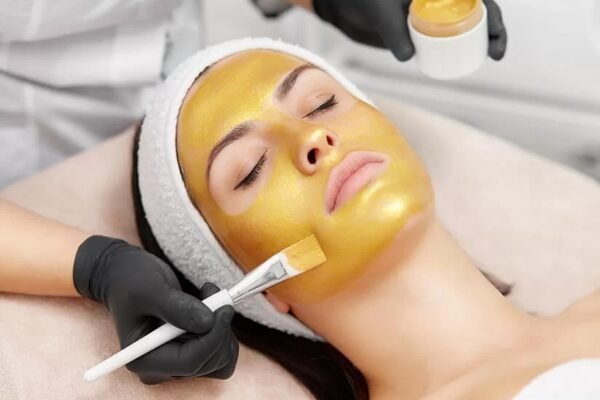 Revitalising Facial for Gentlemen: Fresh, Clear Skin