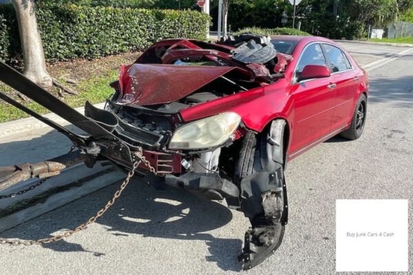 Offer Fast Cash for Your Wrecked Vehicle in Fort Lauderdale