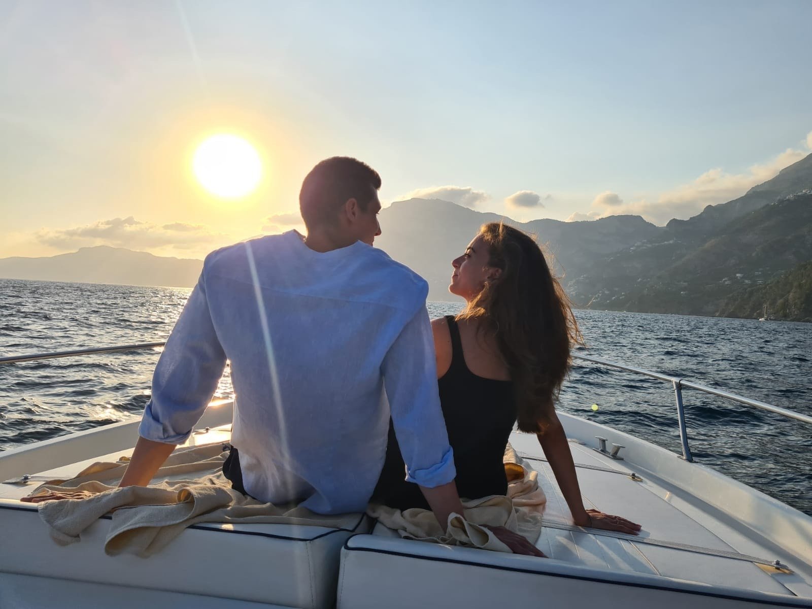 Affascinante avventura marittima lungo la Costiera con yacht e imbarcazioni private