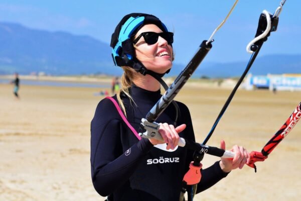 Kitesurf à Tarifa : expérience inoubliable pour tous les niveaux