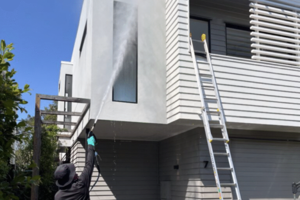 Top-rated Brisbane gutter cleaning specialists near you