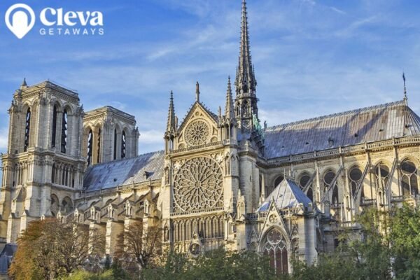 Discover Inspiring Paris Walking Tours Outdoors