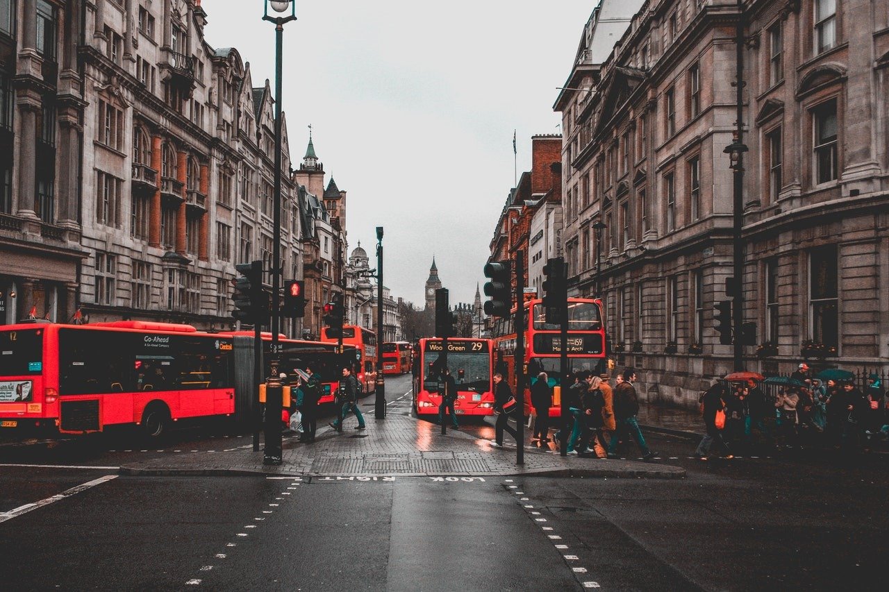 Secure UK Parcel Forwarding: Fast, Reliable, Transparent