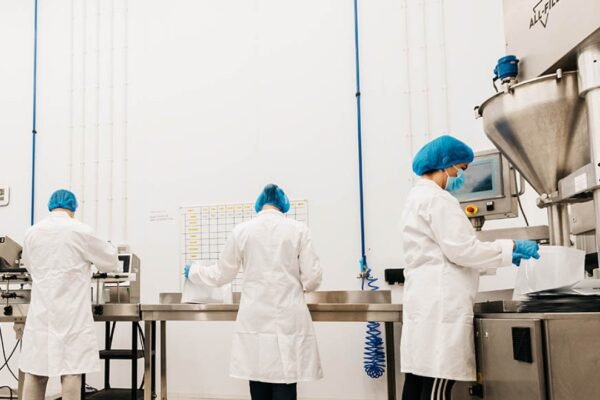 Partner with Experts for Safe, Compliant Nutraceutical Production
