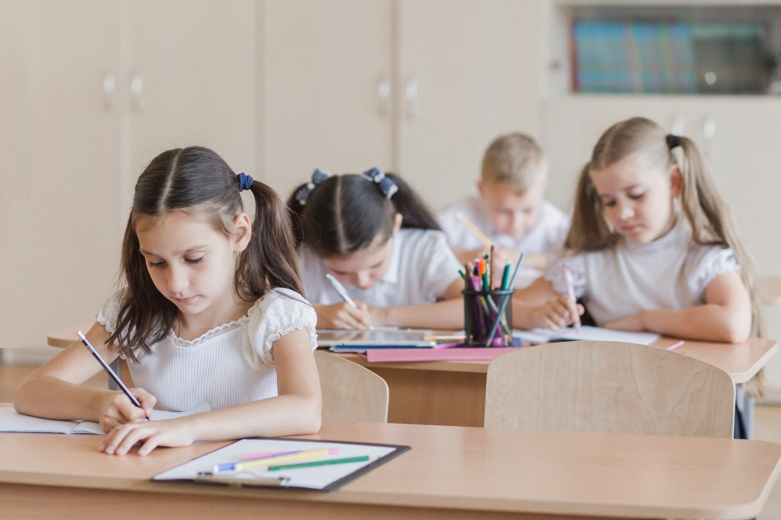 Supporting Children’s Growth with Tailored Early Learning Programs