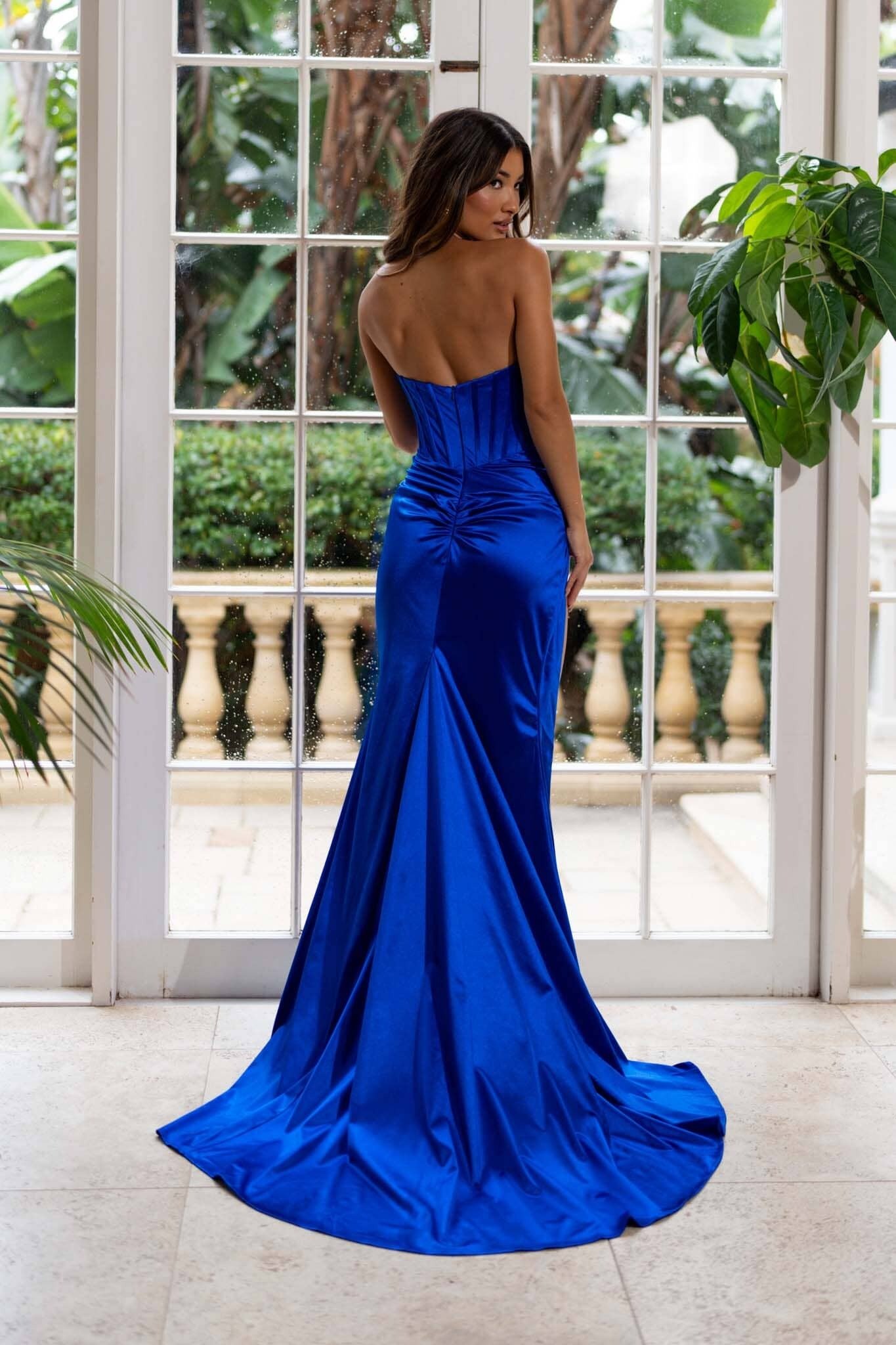Elegant structured silhouettes for formal occasions