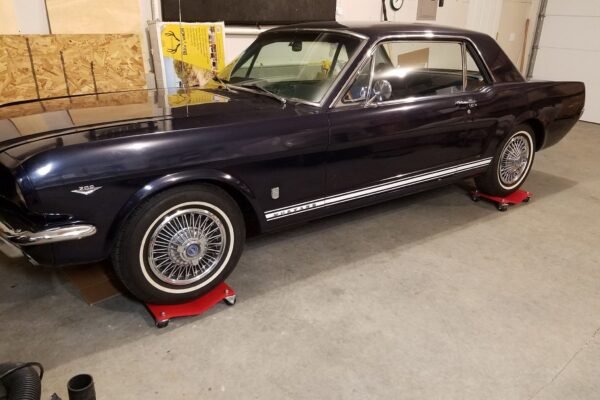 Efficient Vehicle Handling: Premium Dollies for Easy Maneuvering