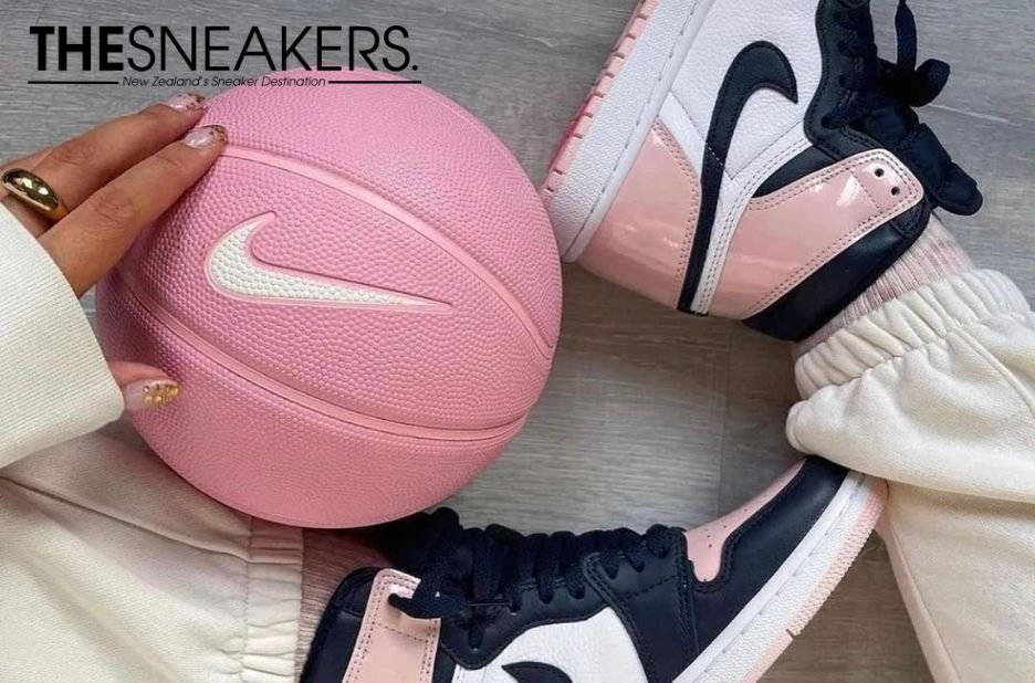 Limited-Edition Air Jordan 4 Inspired by NZ Flair
