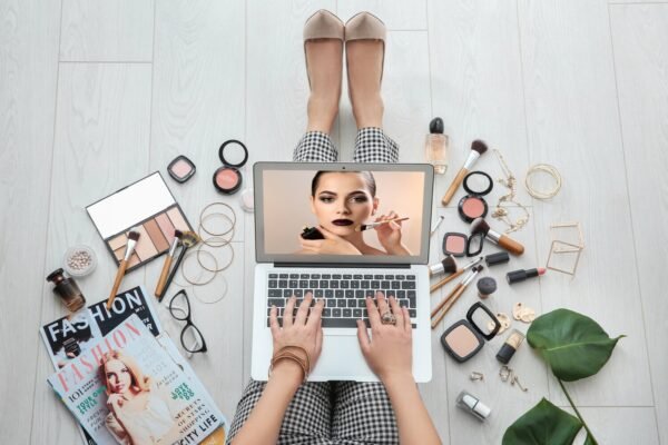Launch Your Beauty Career with a Leading Chicago Esthetics Programme