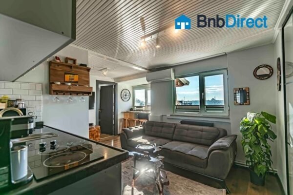 Create Your Own Booking Website for Airbnb Hosts