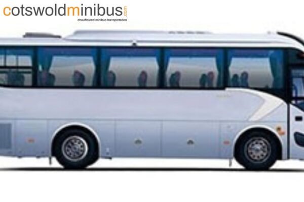 Premium Group Travel in the Cotswolds with Expert Minibus Services