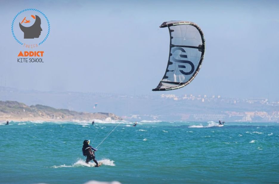 Tarifa: initiation kitesurf pour tous les niveaux, été en toute sécurité