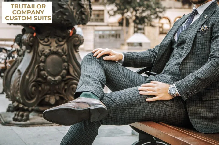 Premium Personalized Bespoke Suit Service for Tailored Elegance and Perfect Fit