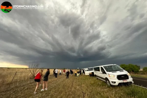 Ultimate Tornado Tour USA Experience – Explore Tornado Alley with Stormchasing.com