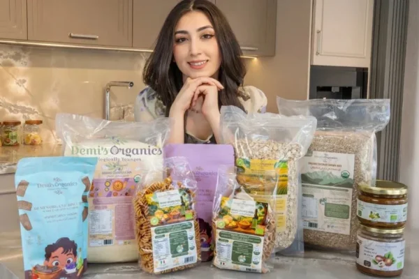 دليل اختيار أفضل شاي أسود عضوي لفوائد صحية وطعم أصيل من Demis Organics